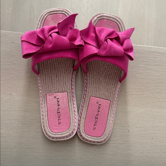 👡 Women’s Sandal Bundle – Size 41 – Pink Ruffle Slides + Pearl Strap Sandals - Picture 10 of 13